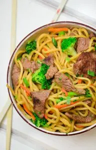 Dinner's on the table in 20 Minutes with this Beef and Broccoli Lo Mein