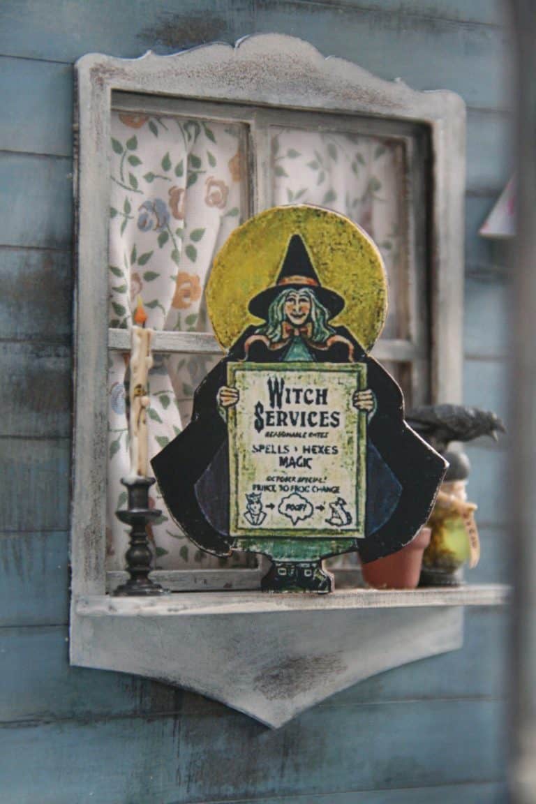 The Best Vintage Inspired Halloween Decorations from Amazon